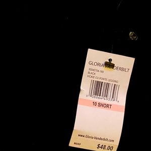 GLORIA VANDERBILT WOMANS BLACK NEW PANTS ⭐️⭐️⭐️⭐️⭐️